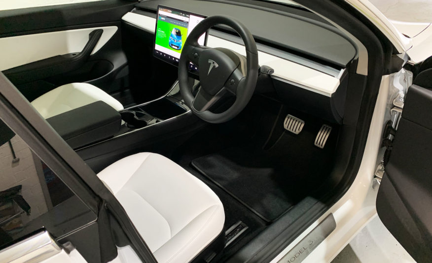 Tesla Model 3 Dual Motor Performance Auto 4WDE 4dr