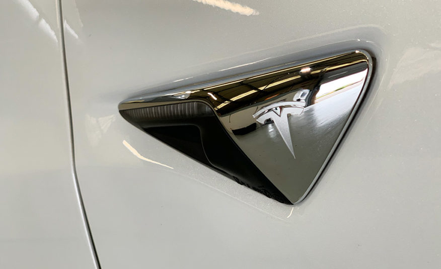 Tesla Model 3 Standard +