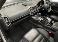 Porsche Cayenne 3.0 E-Hybrid S Tiptronic S 4WD Massive Spec